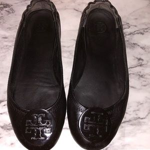 Flash Sale! Tory Burch black Flats